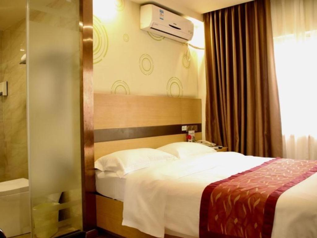Greentree Inn Zhejiang Ningbo South Railway Station Express Hotel Екстериор снимка