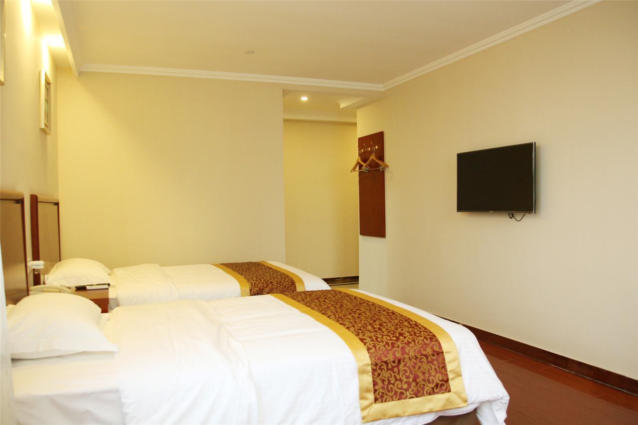 Greentree Inn Zhejiang Ningbo South Railway Station Express Hotel Екстериор снимка