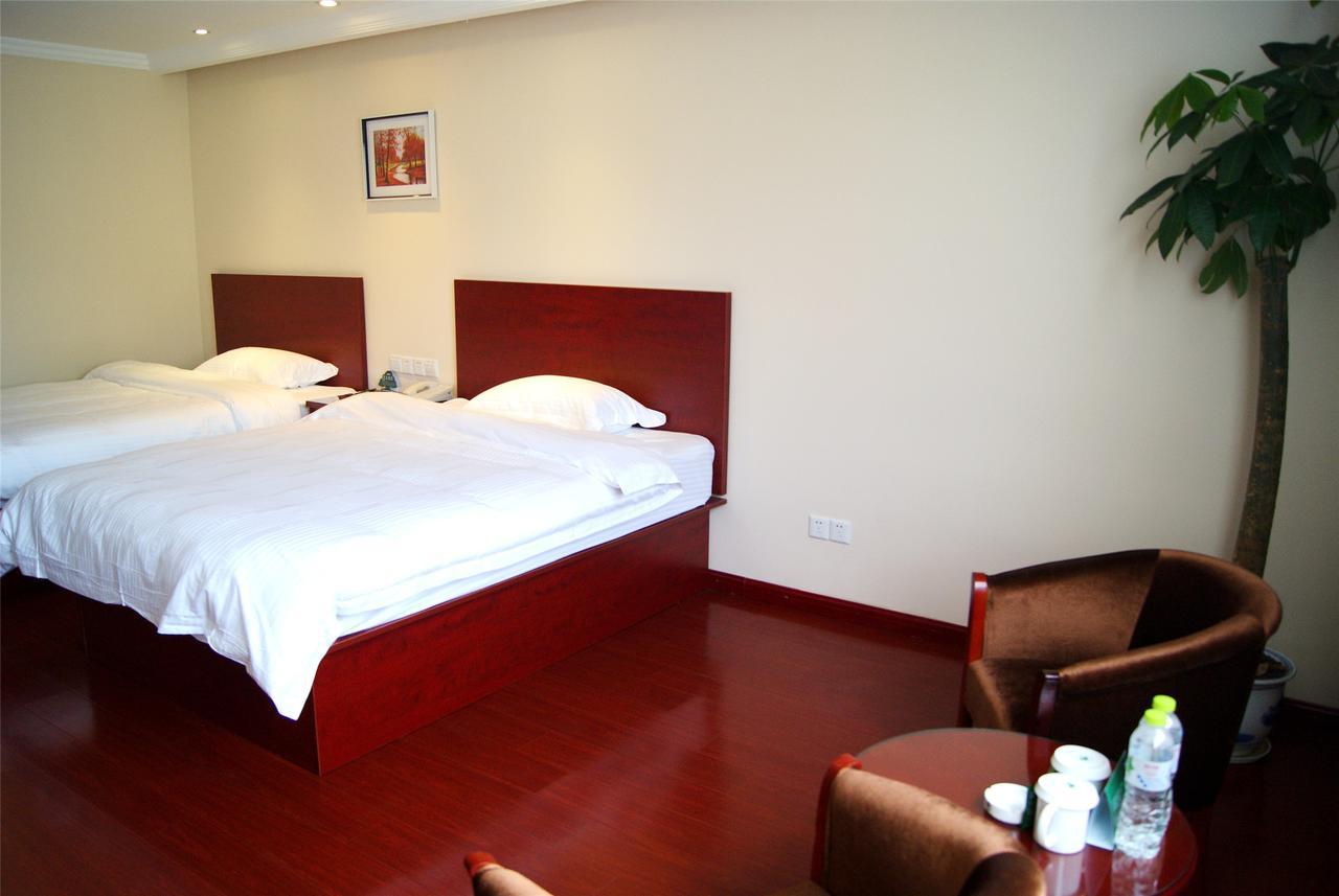 Greentree Inn Zhejiang Ningbo South Railway Station Express Hotel Екстериор снимка