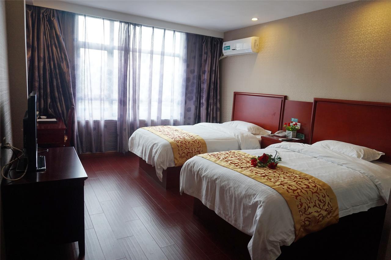 Greentree Inn Zhejiang Ningbo South Railway Station Express Hotel Екстериор снимка