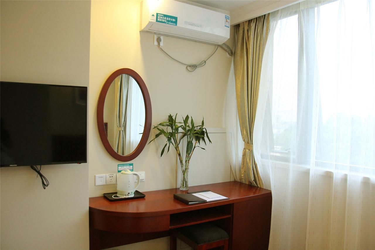 Greentree Inn Zhejiang Ningbo South Railway Station Express Hotel Екстериор снимка