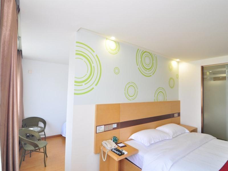 Greentree Inn Zhejiang Ningbo South Railway Station Express Hotel Екстериор снимка